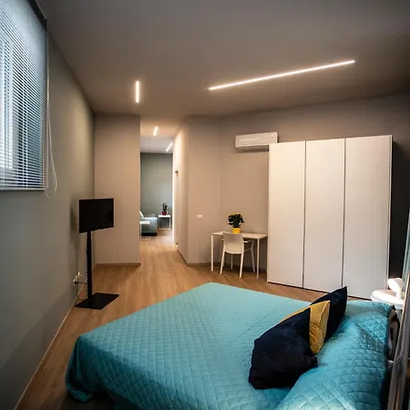 Les Petites Maisons Apartment *